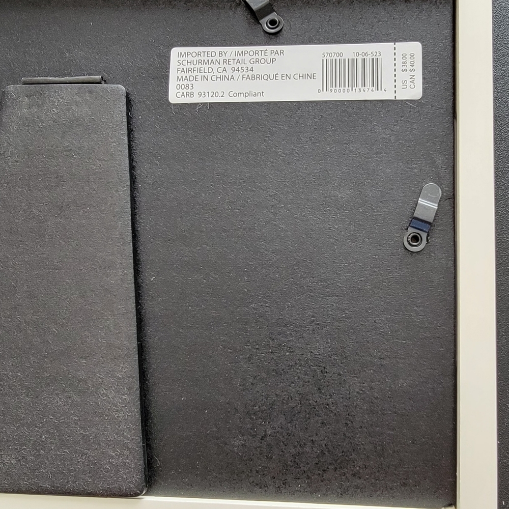 Shadow Box - New with Original Box - Picture 4 of 5
